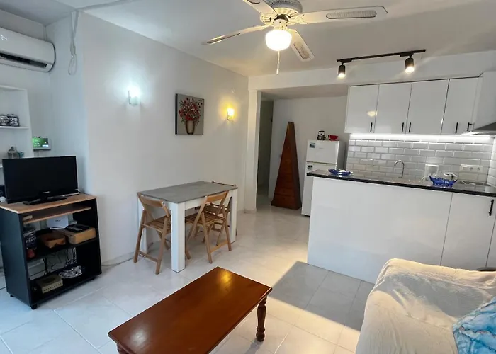 Athenea By Elconserje